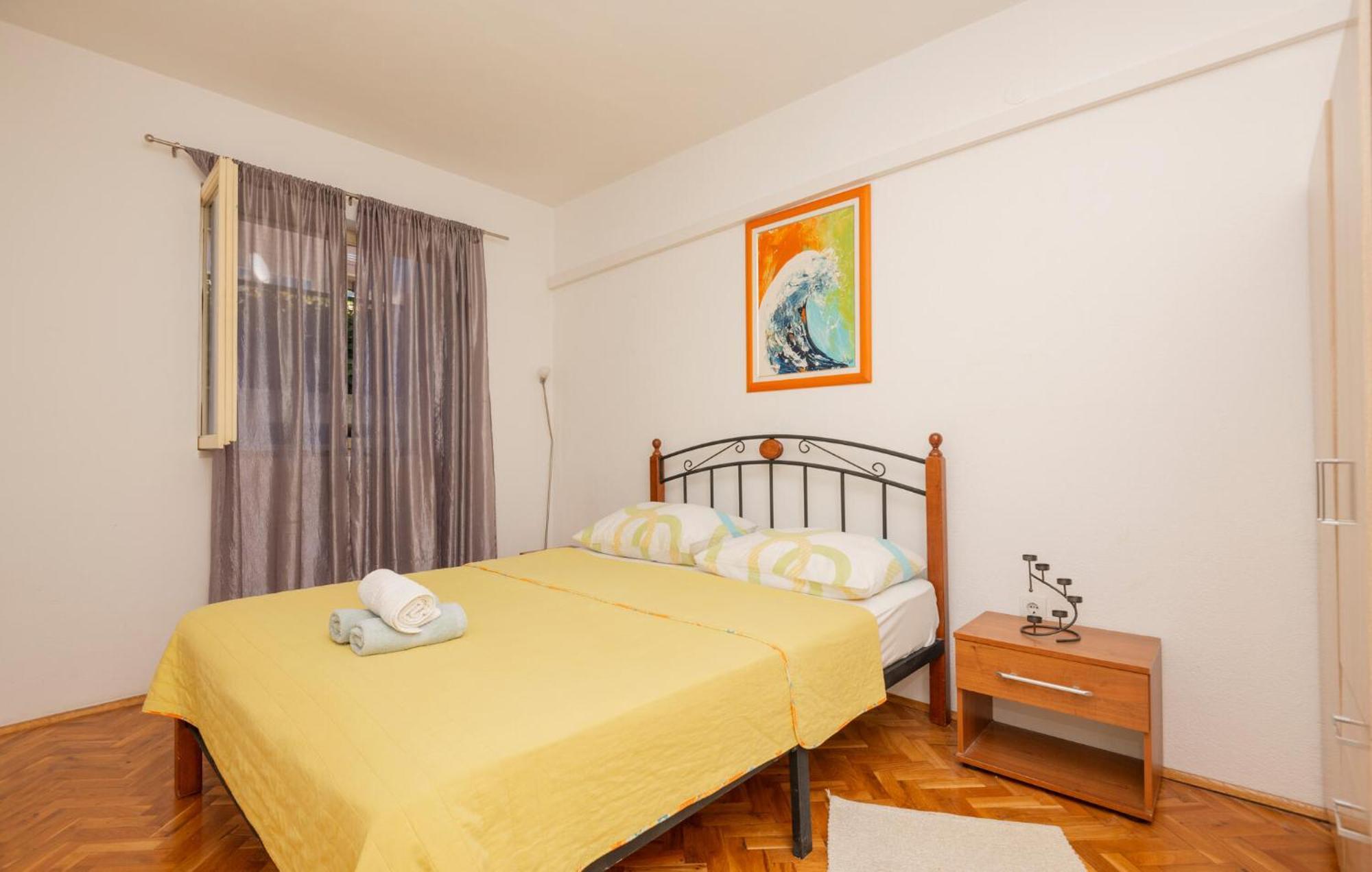 Cozy Apartment In Makarska With Kitchen Kültér fotó